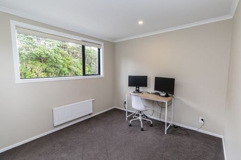 Photo of property in 41 Glanmire Road, Newlands, Wellington, 6037