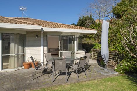 Photo of property in 10 Laburnum Glen, Mount Maunganui, 3116