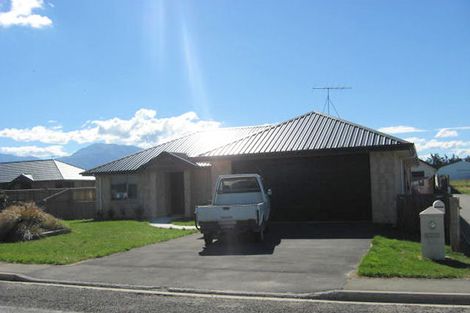 Photo of property in 100 Spaxton Street, Methven, 7730