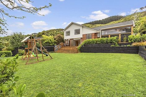 Photo of property in 41 Peterhouse Street, Tawa, Wellington, 5028
