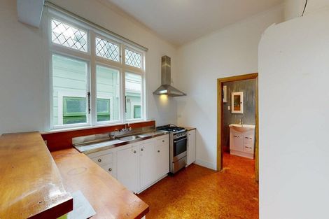 Photo of property in 19 Princess Terrace, Newtown, Wellington, 6021