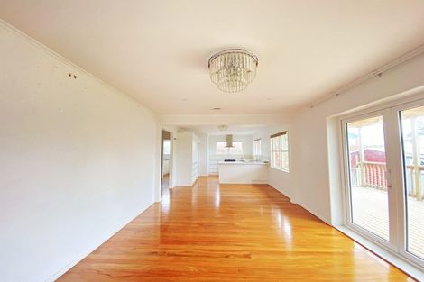 Photo of property in 63 Edgewater Drive, Pakuranga, Auckland, 2010