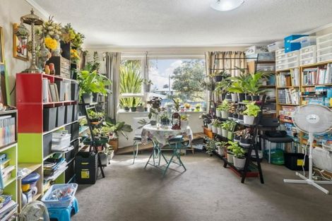 Photo of property in 92 Mahia Road, Manurewa, Auckland, 2102