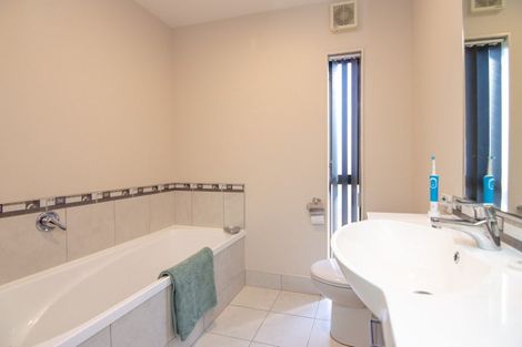 Photo of property in 34a Union Street, Hokowhitu, Palmerston North, 4410