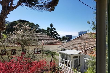 Photo of property in 5 Waiteata Road, Kelburn, Wellington, 6012