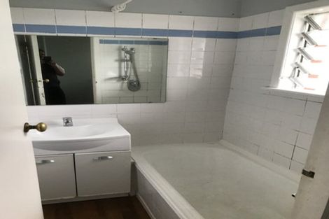 Photo of property in 1/402 Mount Albert Road, Mount Roskill, Auckland, 1041