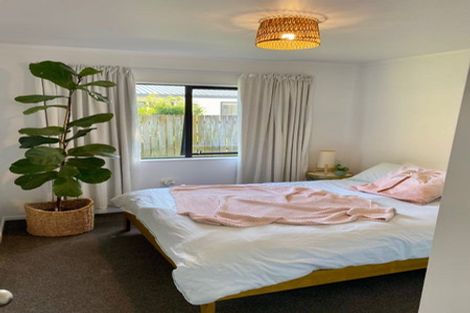 Photo of property in 4b Kimber Grove, Papamoa Beach, Papamoa, 3118