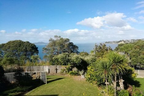 Photo of property in 13 Churchill Road, Murrays Bay, Auckland, 0630