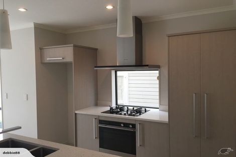 Photo of property in 15 Costa Viva Crescent, Karaka, Papakura, 2113