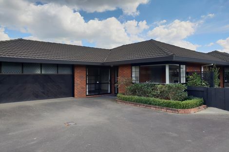 Photo of property in 6 Jensen Street, Hokowhitu, Palmerston North, 4410