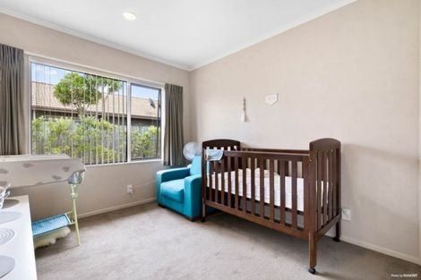 Photo of property in 52 Stranraer Crescent, Wattle Downs, Auckland, 2103