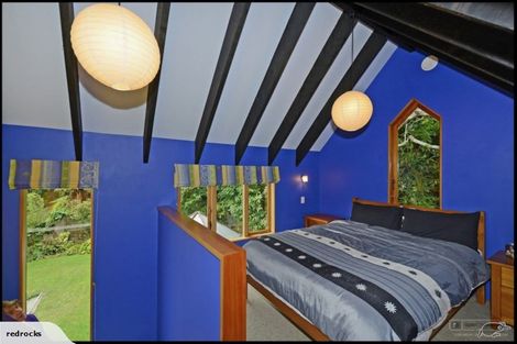 Photo of property in 111 Pinehaven Road, Pinehaven, Upper Hutt, 5019