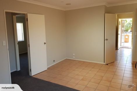 Photo of property in 16 Rathmar Drive, Manurewa, Auckland, 2105