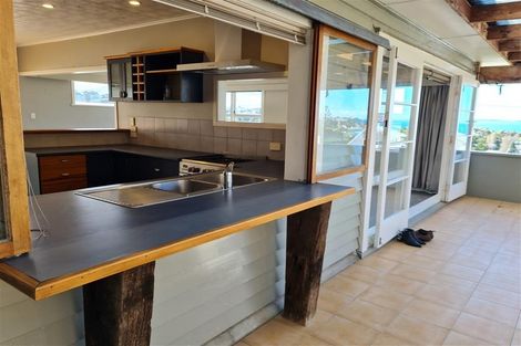 Photo of property in 2 Norfolk Road, Stanmore Bay, Whangaparaoa, 0932