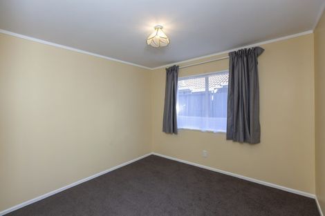 Photo of property in 5 Ruahine Street, Paraparaumu, 5032