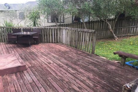 Photo of property in 2/59 Seaview Road, Glenfield, Auckland, 0629