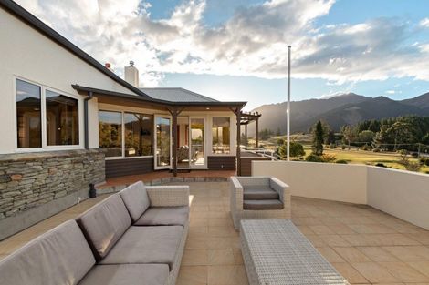 Photo of property in 732 Peninsula Road, Kelvin Heights, Queenstown, 9300