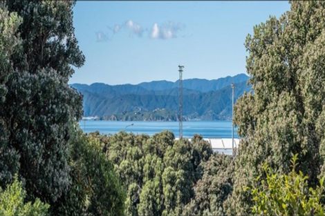 Photo of property in 6 Newman Terrace, Thorndon, Wellington, 6011