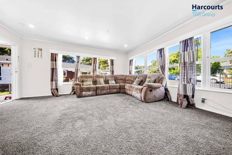 Photo of property in 1/32 Kelvyn Grove, Hillpark, Auckland, 2102