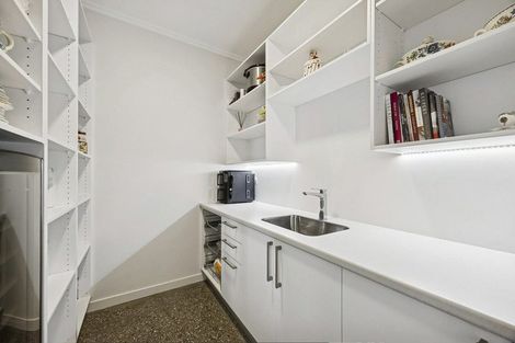 Photo of property in 28 Barling Street, Macandrew Bay, Dunedin, 9014