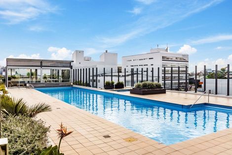 Photo of property in Sentinel Apartments, 601/3 Northcroft Street, Takapuna, Auckland, 0622