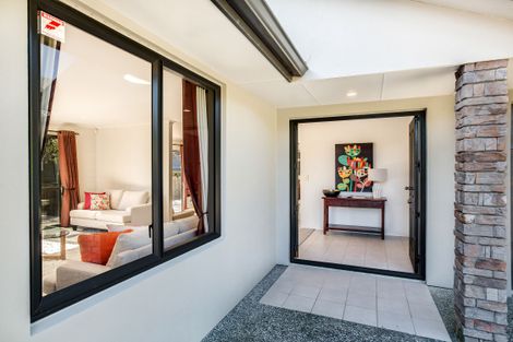 Photo of property in 8 Beirut Court, The Gardens, Auckland, 2105