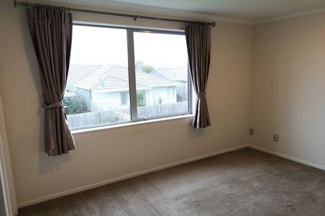 Photo of property in 10 Puweto Avenue, Takanini, 2112