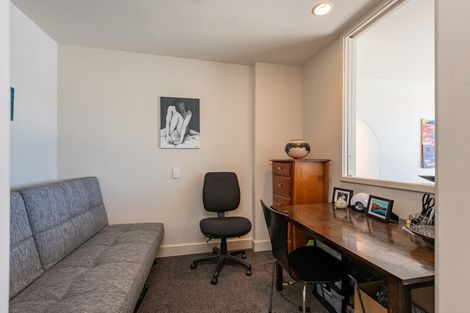 Photo of property in Shelley Bay Terraces, 13/61 Maupuia Road, Maupuia, Wellington, 6022