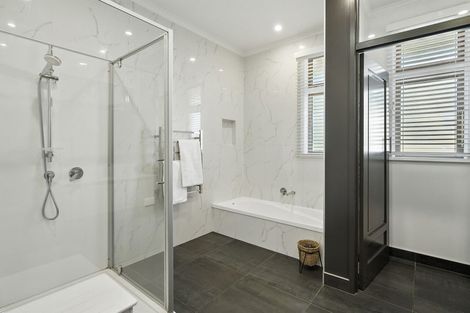 Photo of property in 69 Jeffery Street, Andersons Bay, Dunedin, 9013