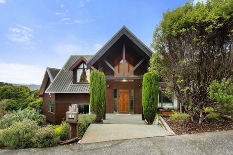 Photo of property in 1 Avonlea Grove, Belmont, Lower Hutt, 5010