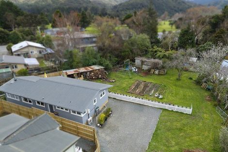 Photo of property in 3a Plateau Road, Te Marua, Upper Hutt, 5018