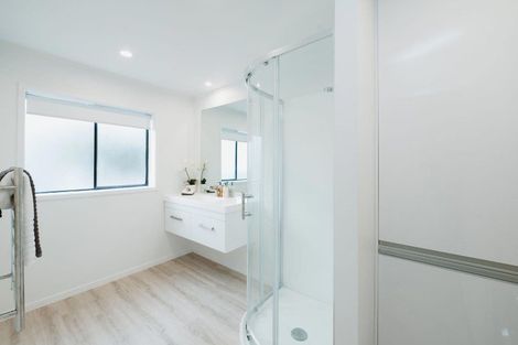 Photo of property in 4/27 Rangatira Road, Birkdale, Auckland, 0626