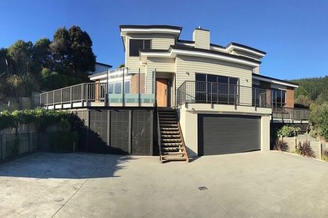 Photo of property in 11 Sylvan Way, Silverstream, Upper Hutt, 5019