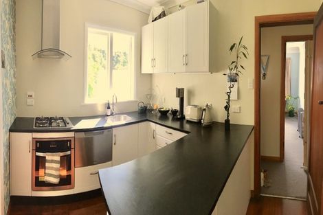 Photo of property in 40 Jackson Street, Island Bay, Wellington, 6023