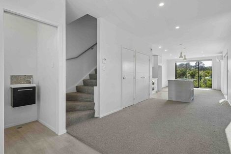 Photo of property in 44 Koreke Close, Kenepuru, Porirua, 5022
