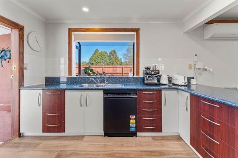 Photo of property in 7 Bird Lane, Wakefield, 7025