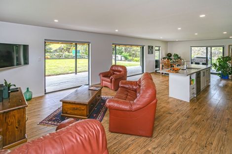 Photo of property in 1100 Hauraki Road, Coromandel, 3506