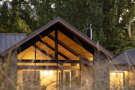 Photo of property in 33 Central Park Avenue, Lake Hayes, Queenstown, 9371