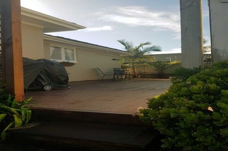 Photo of property in 30 Kamara Road, Glen Eden, Auckland, 0602