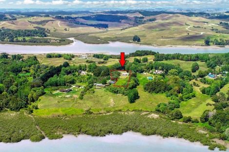 Photo of property in 364 Oneriri Road, Kaiwaka, 0573