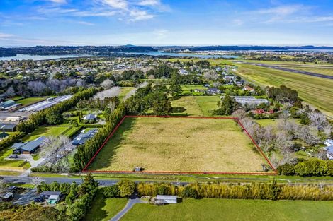 Photo of property in 30 Karaka Road, Whenuapai, Auckland, 0618