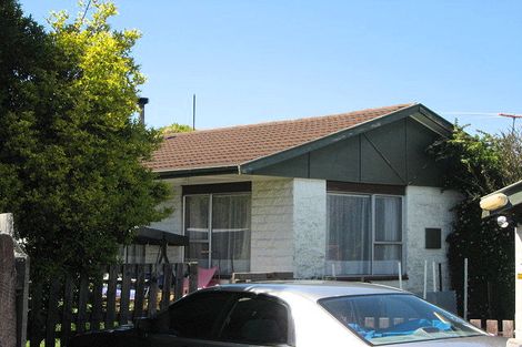 Photo of property in 15b Monteath Place, Redwood, Christchurch, 8051
