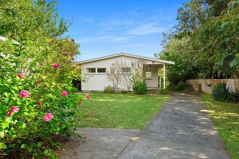 Photo of property in 18 Newry Road, Raumati Beach, Paraparaumu, 5032