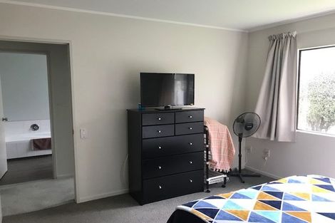 Photo of property in 15a Nola Avenue, Raumati Beach, Paraparaumu, 5032