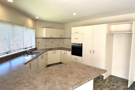 Photo of property in 22 Kowhai Grove, Raumati Beach, Paraparaumu, 5032