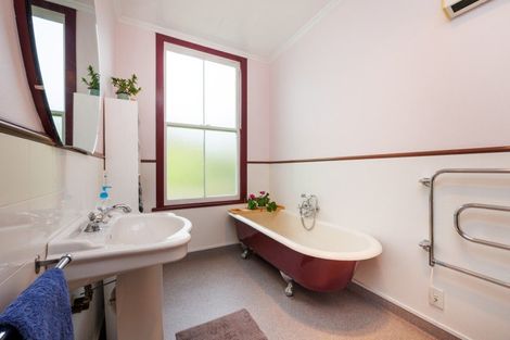 Photo of property in Thyme Out Estate, 800 Halcombe Road, Halcombe, Feilding, 4775