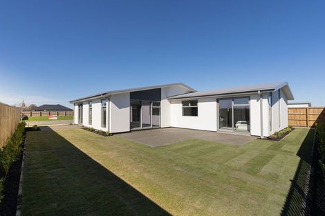 Photo of property in 39 Hanmer Crescent, Rangiora, 7400