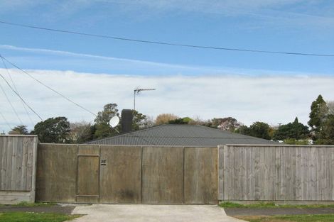 Photo of property in 28 Banks Street, Marfell, New Plymouth, 4310