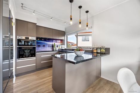 Photo of property in 1/13 Westview Court, Somerville, Auckland, 2014