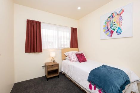 Photo of property in 79 Glover Road, Hawera, 4610